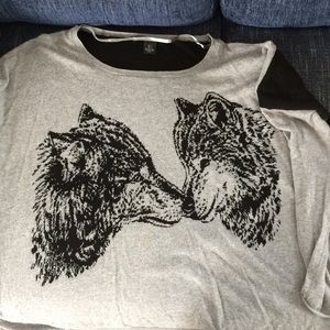 DKNY  wolf shirt